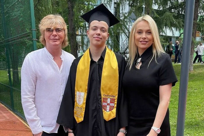 Григорьев-Апполонов с сыном и бывшей женой.