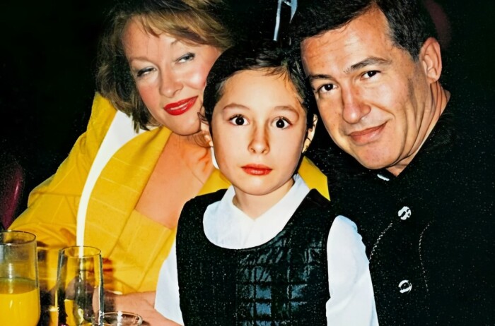 Лариса Удовиченко и Геннадий Болгарин с дочкой Машей.