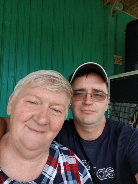 58-летняя Наталья Веденина-Габриэль с 31-летним Фёдором Поморовым.