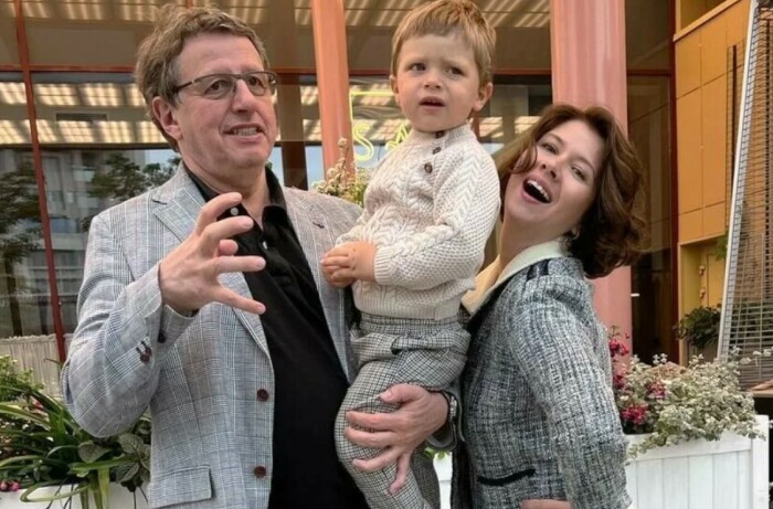 Михаил Ширвиндт разводится с молодой супругой. Михаил Ширвиндт разводится с молодой супругой.