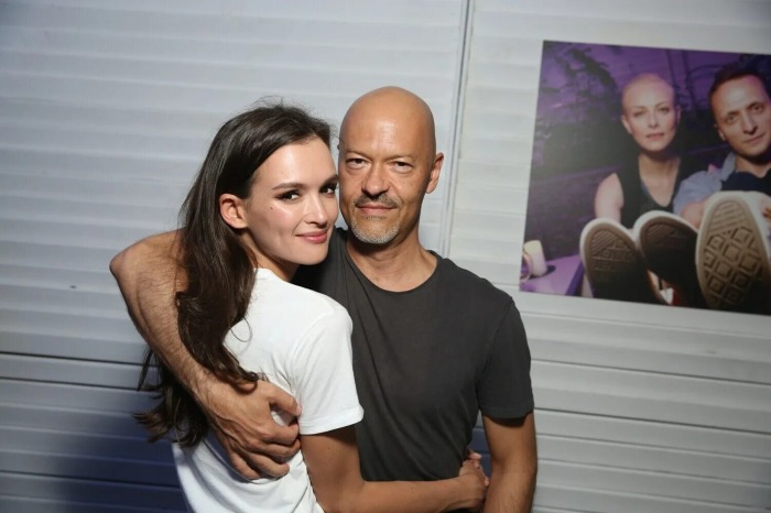 Паулина Андреева решила дать своим отношениям еще один шанс. Паулина Андреева решила дать своим отношениям еще один шанс.