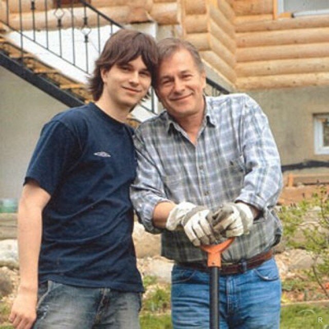 Игорь Ливанов узнал, что сын состоит в секте только после его смерти.