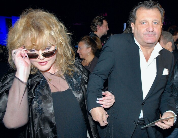 Шабтай Калманович ухаживал за Примадонной. Шабтай Калманович ухаживал за Примадонной.