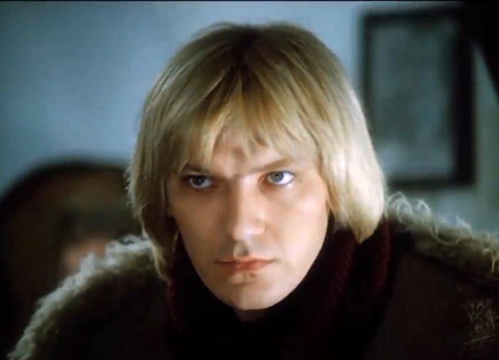 Игорь Волков - первый муж Янины Лисовской. Игорь Волков - первый муж Янины Лисовской.