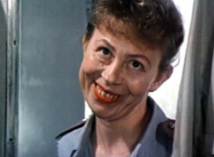 Вера Ивлева в фильме «Спортлото-80». / Фото: kino-teatr.ru