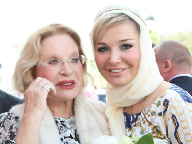 Людмила Максакова с дочерью Марией. Людмила Максакова с дочерью Марией.