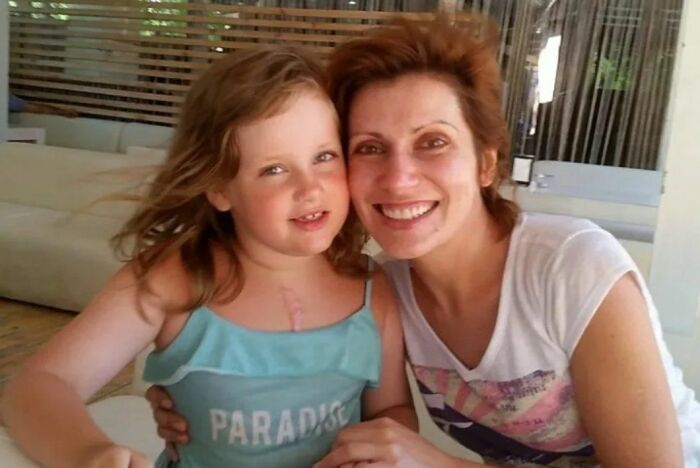 Светлана Зейналова с дочкой Сашей.