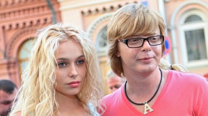 Мария Банкова моложе Андрей Григорьева-Апполонова на 16 лет. 