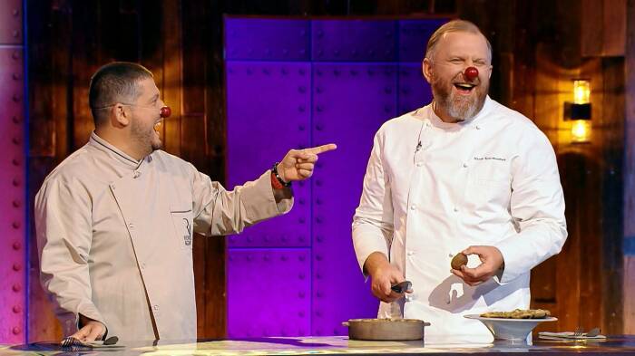 Константин Ивлев начал работать на телеканале «Пятница!» в 2016 году. Константин Ивлев начал работать на телеканале «Пятница!» в 2016 году.