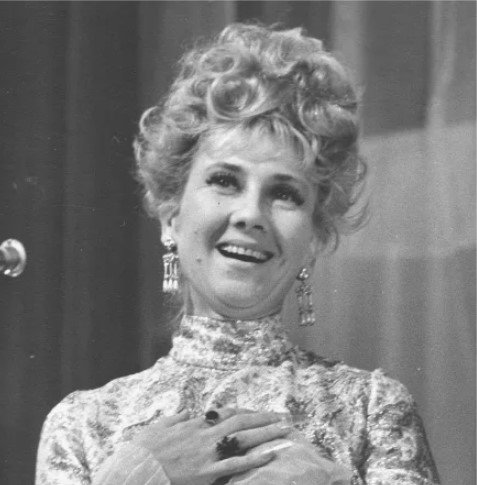 Людмила Аринина родилась в 1926 году. 