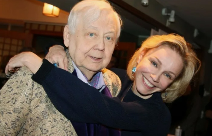 Как 16-летняя студентка променяла Олега Табакова на его сына, и К кому ещё неровно дышал мэтр, кроме Марины Зудиной