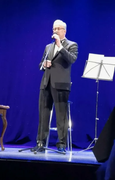 Андрей Норкин иногда дает собственные концерты. / Фото: vk.com Андрей Норкин иногда дает собственные концерты. / Фото: vk.com