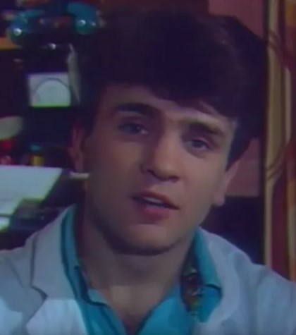 Тимур Кизяков умеет управлять вертолетом МИ-8.