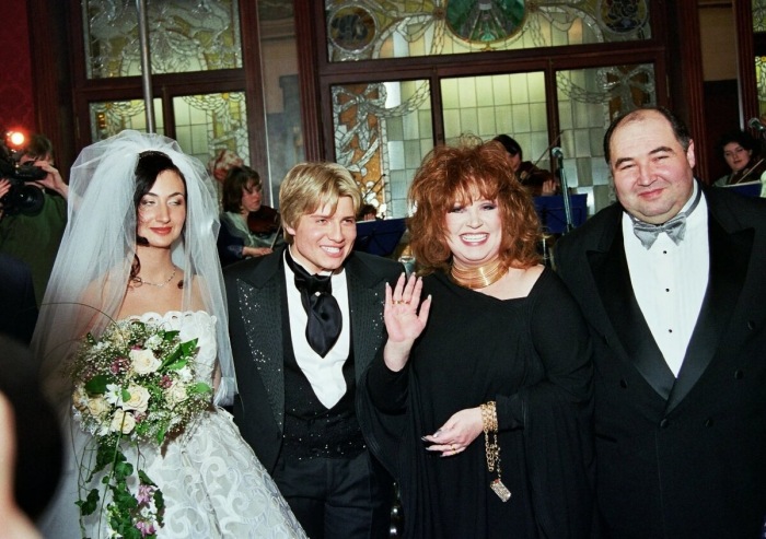 Борис Шпигель организовал шикарную свадьбу для дочери и Николая Баскова. 