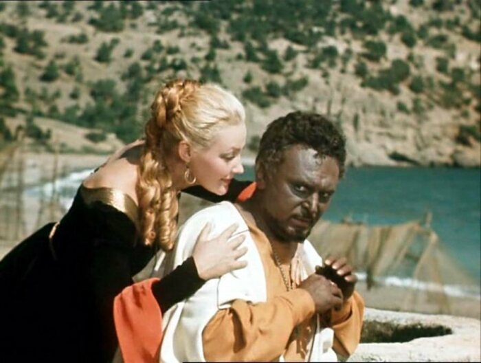 Ирина Скобцева и Сергей Бондарчук в фильме "Отелло". Ирина Скобцева и Сергей Бондарчук в фильме "Отелло".