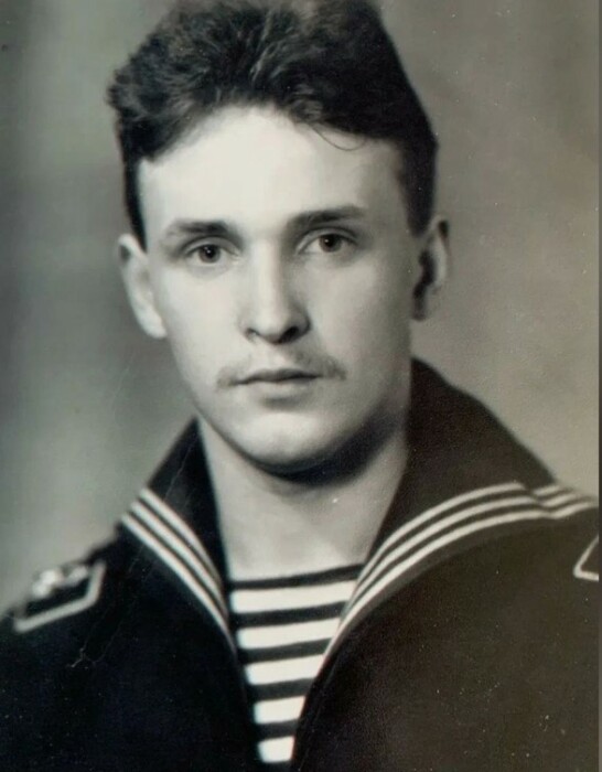 Первый брак Виктора Рыбина сложился неудачно.