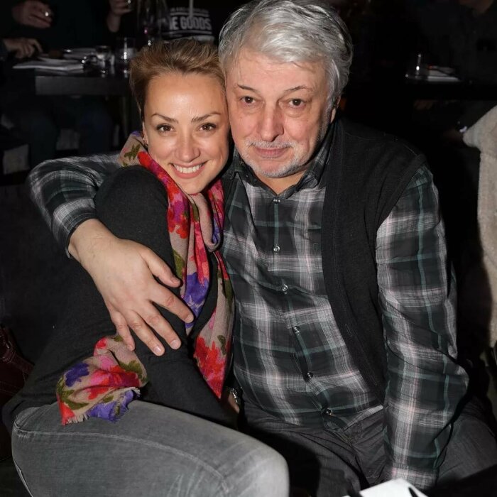 Вячеслав Добрынин с дочкой Катей. Вячеслав Добрынин с дочкой Катей.