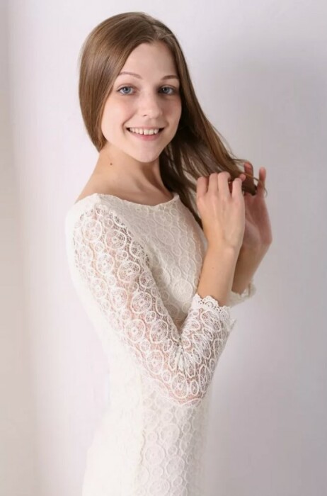 Сам Олег Табаков пообещал Дане место в МХАТе. 