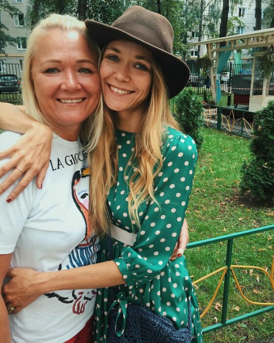 Ирина Бородина с дочерью - Варварой Бородиной. / Фото: fotkaew.ru Ирина Бородина с дочерью - Варварой Бородиной. / Фото: fotkaew.ru