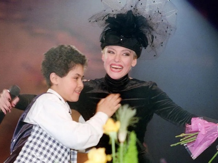 Ирина Понаровская с сыном Энтони.