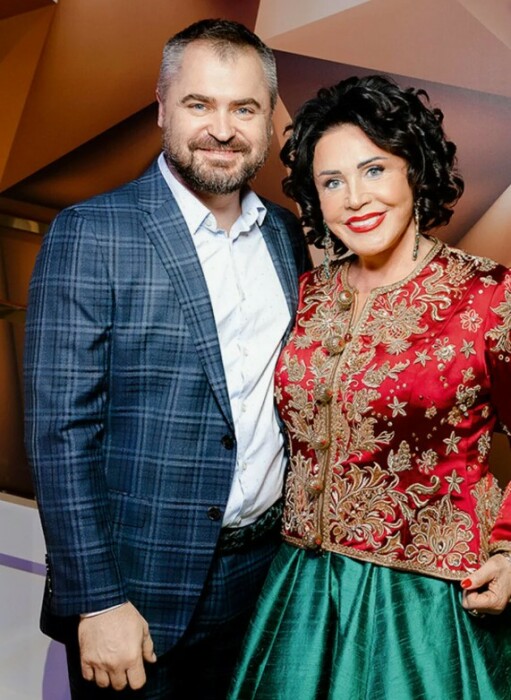 Евгений Гор и Надежда Бабкина вместе уже 23 года. Евгений Гор и Надежда Бабкина вместе уже 23 года.