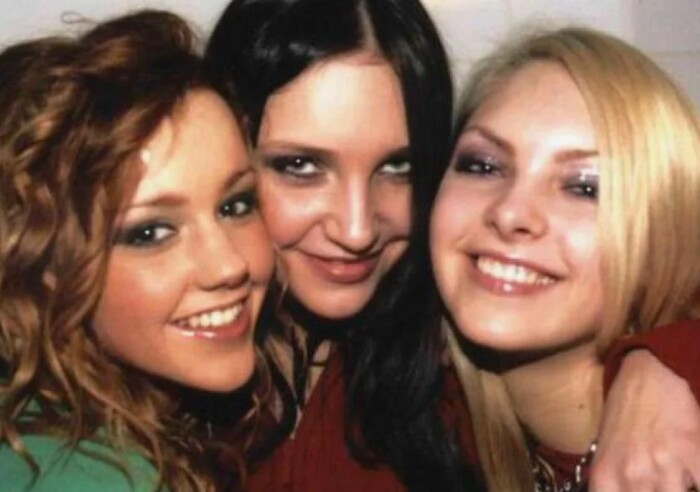 Дарья Клюшникова в составе группы «Нэцкэ».