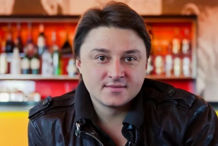 Максим Лагашкин ушел из театра ради кинобизнеса.