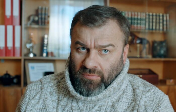 Михаил Пореченков осуждает программу "Битва экстрасенсов". Михаил Пореченков осуждает программу "Битва экстрасенсов".