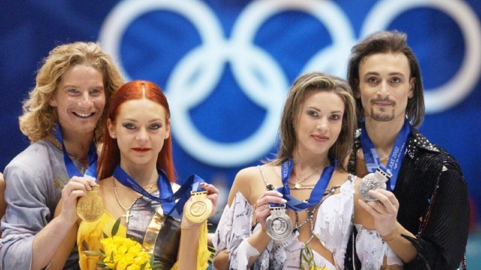 Марина Анисина забрала победу у Ильи Авербуха. Солт-Лейк-Сити, 2002 год. Марина Анисина забрала победу у Ильи Авербуха. Солт-Лейк-Сити, 2002 год.