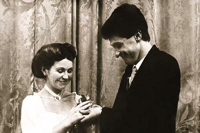 Михаил Турецкий с первой женой – Еленой. / Фото: rbc.ru