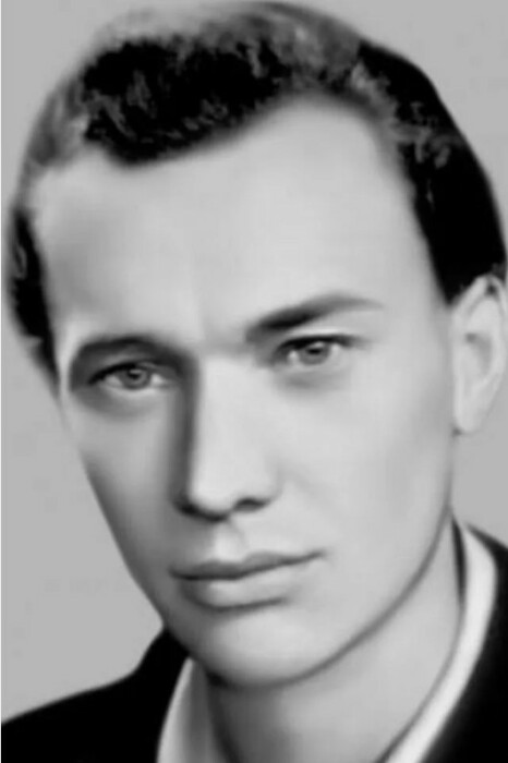 Маргарита Кошелева была замужем за режиссёром Артуром Войтецким.