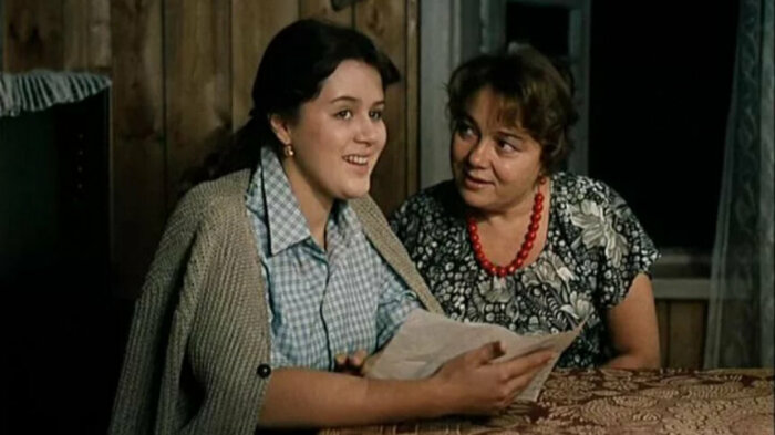 Янина Лисовская прославилась благодаря роли Людки в Янина Лисовская прославилась благодаря роли Людки в