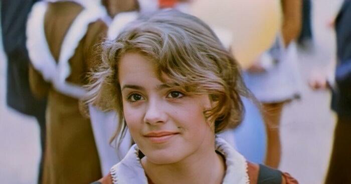 Елена Цыплакова в «Школьном вальсе».