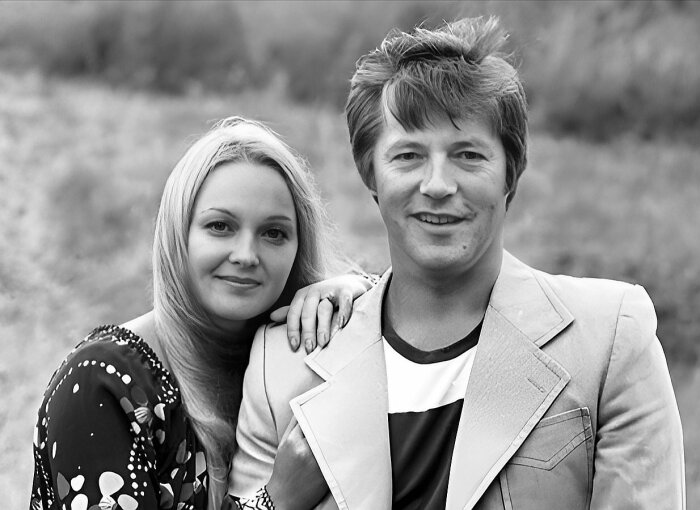 Наталья Гвоздикова и Евгений Жариков начали отношения еще будучи в браках. / Фото: proza.ru