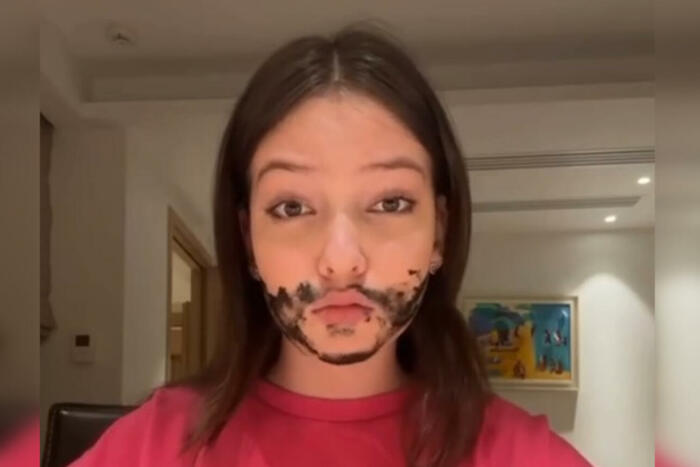 Алла-Виктория не раз пародировала Филиппа Киркорова. 