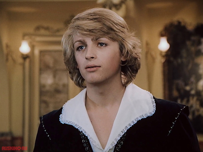 Игорь Красавин в фильме "Не покидай...".