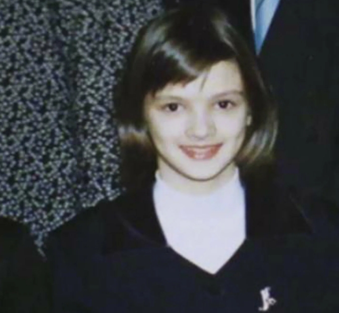 Паулина Андреева в детстве. Паулина Андреева в детстве.