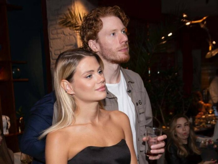 Никита Пресняков в 2015 году расстался с Алёной. Никита Пресняков в 2015 году расстался с Алёной.