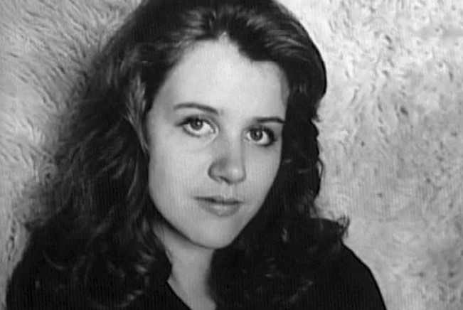 Янина Лисовская мечтала, как и отец выступать на сцене. Янина Лисовская мечтала, как и отец выступать на сцене.