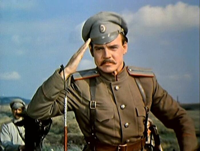 Михаил Глузский в фильме "Тихий дом". Михаил Глузский в фильме "Тихий дом".