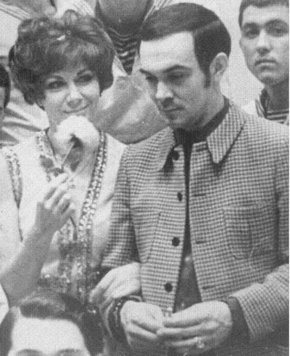 Эдита Пьеха и Муслим Магомаев. Эдита Пьеха и Муслим Магомаев.