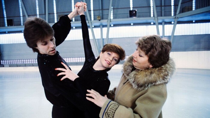 Татьяна Тарасова была тренером Букина и Бестемьяновой. Татьяна Тарасова была тренером Букина и Бестемьяновой.