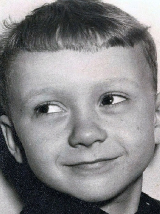 Вадим Демчог воспитывался мамой и чередой отчимов. / Фото: fb.ru Вадим Демчог воспитывался мамой и чередой отчимов. / Фото: fb.ru