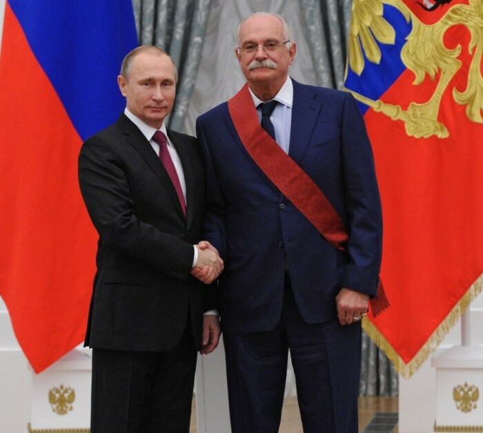 Владимир Путин и Никита Михалков. Владимир Путин и Никита Михалков.
