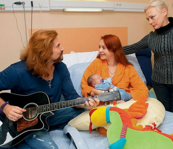 Мама Марины Анисиной не может понять выбор дочери. Мама Марины Анисиной не может понять выбор дочери.