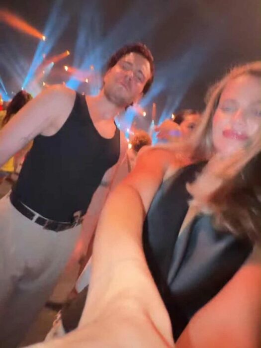 Алена Краснова обожает посещать ночные заведения. 