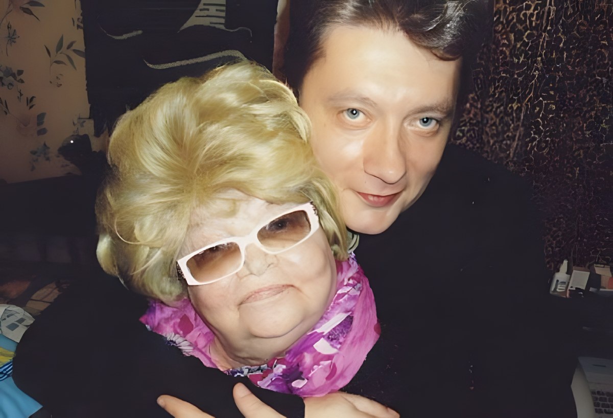 Наталья Кустинская с 6-м мужем.