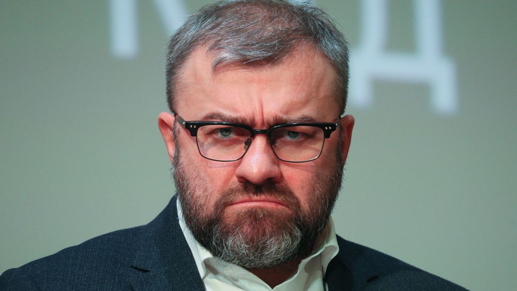 Михаил Порченков должен ФНС 622 тысячи рублей. 