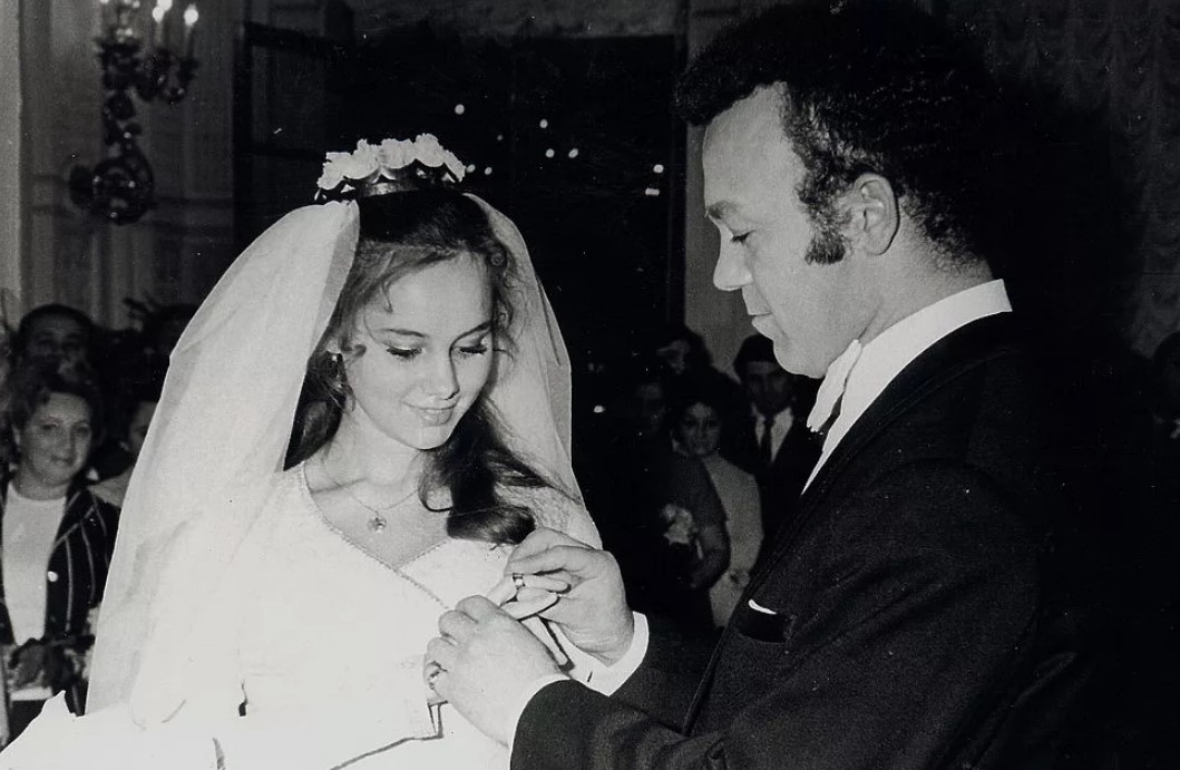 Иосиф Кобзон женился в третий раз.