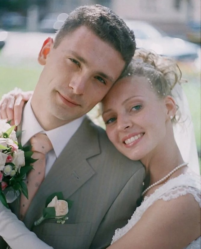 Антон Хабаров с женой.